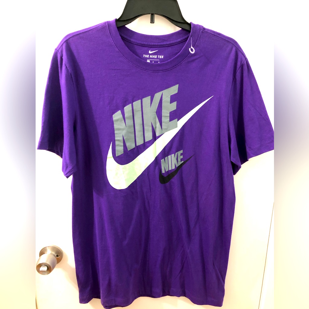 Nwot Nike Size M, Purple Men’s T-Shirt